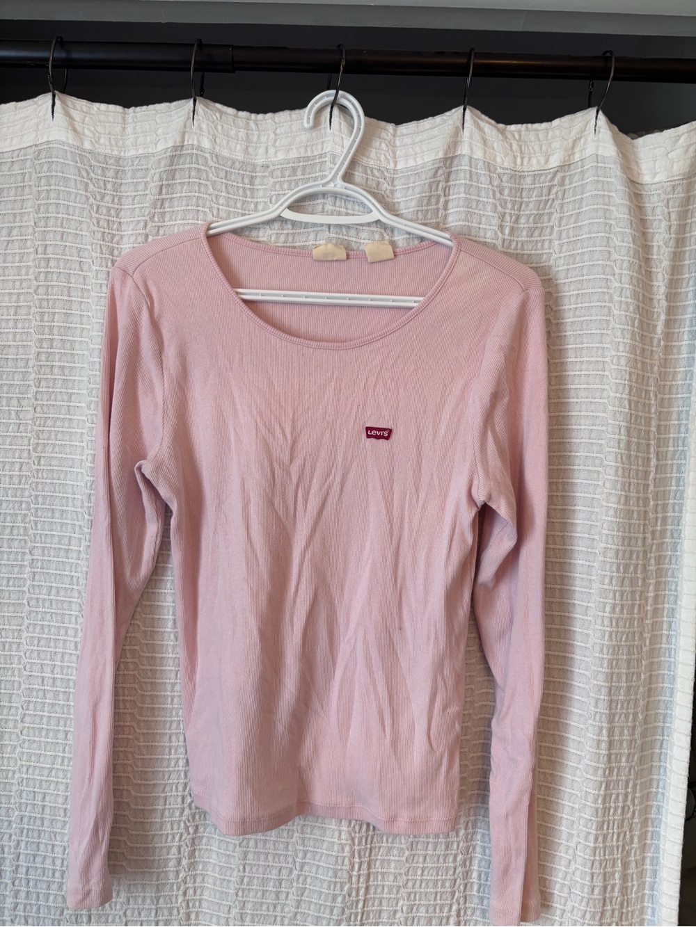 Levi's Light Pink Long Sleeve Crewneck Top